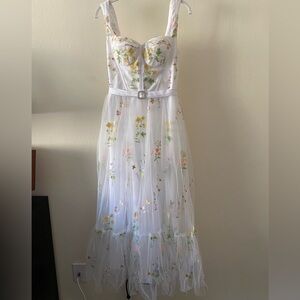 Midi Embroidered White Dress